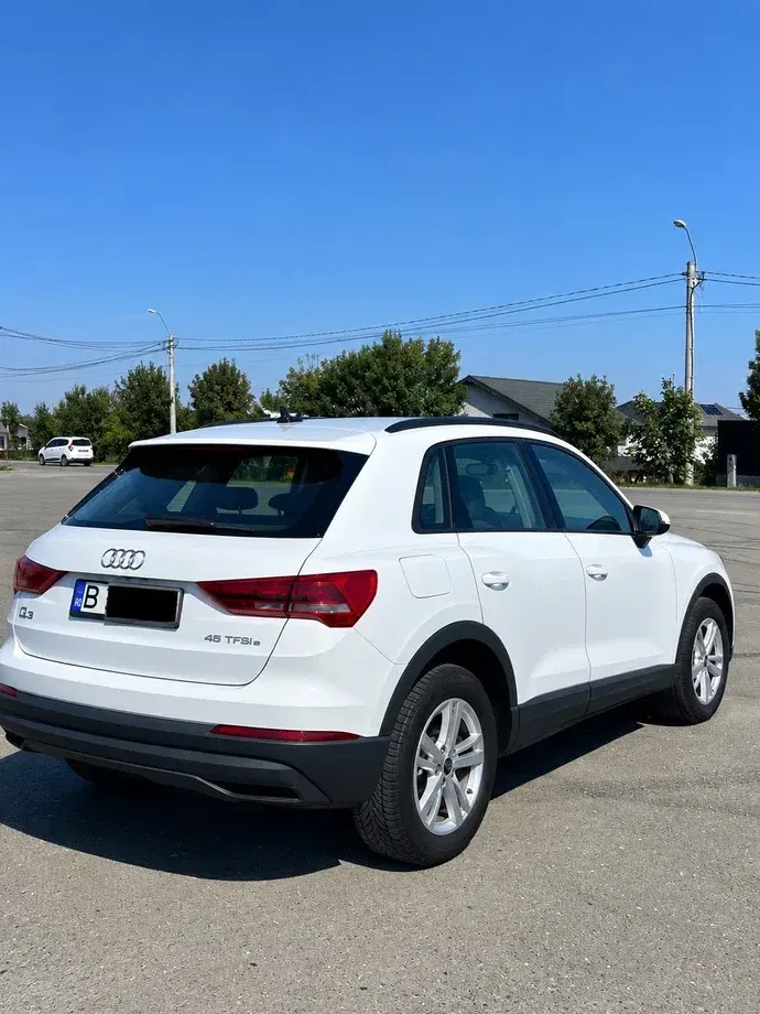 Audi Q3 F3 45 TFSIe S tronic — imagine 3