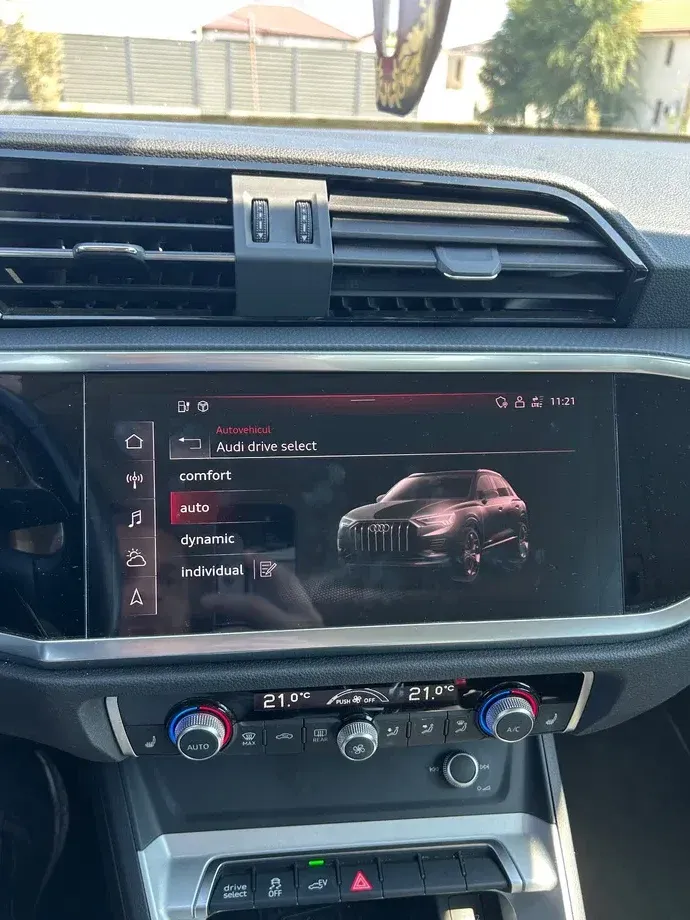 Audi Q3 F3 45 TFSIe S tronic — imagine 6