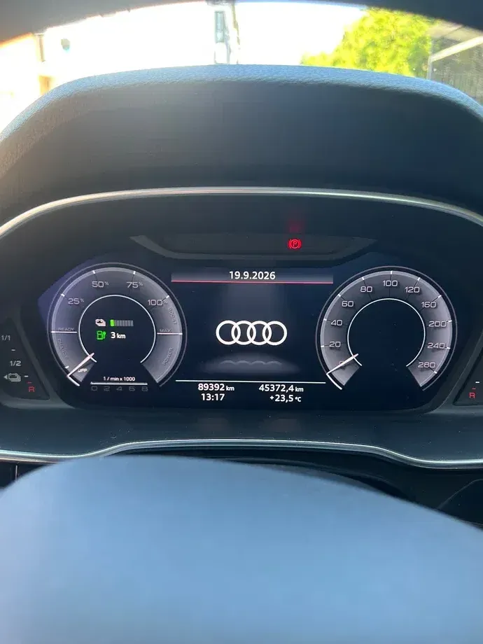 Audi Q3 F3 45 TFSIe S tronic — imagine 5
