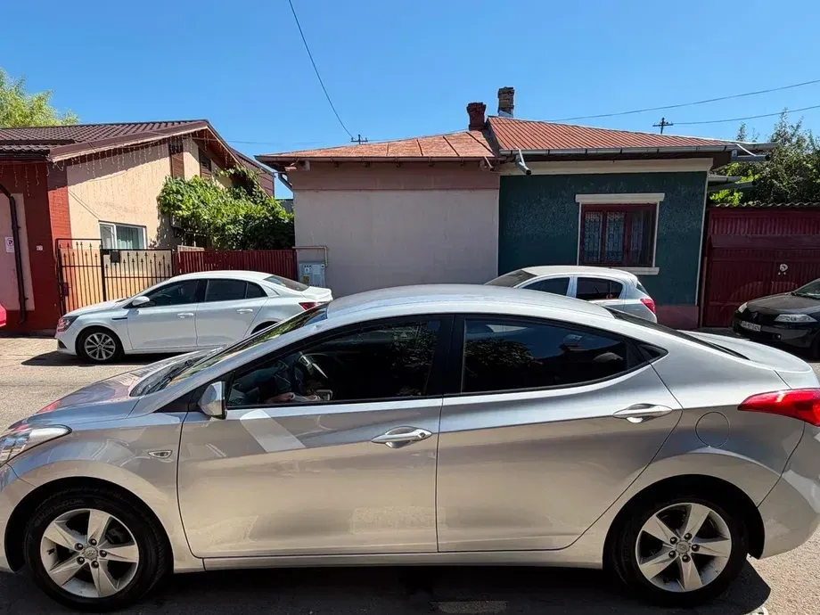 Hyundai Elantra V 1.6 MPi — imagine 5