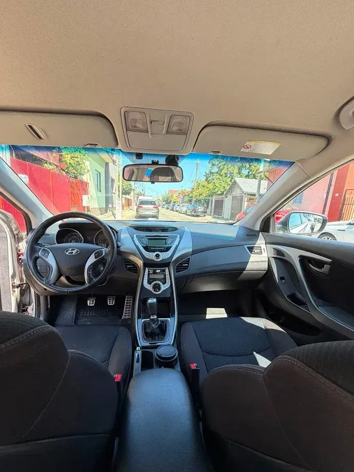 Hyundai Elantra V 1.6 MPi — imagine 9