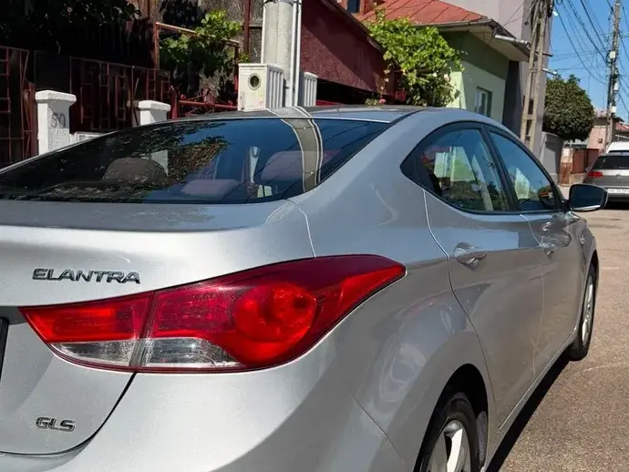 Hyundai Elantra V 1.6 MPi