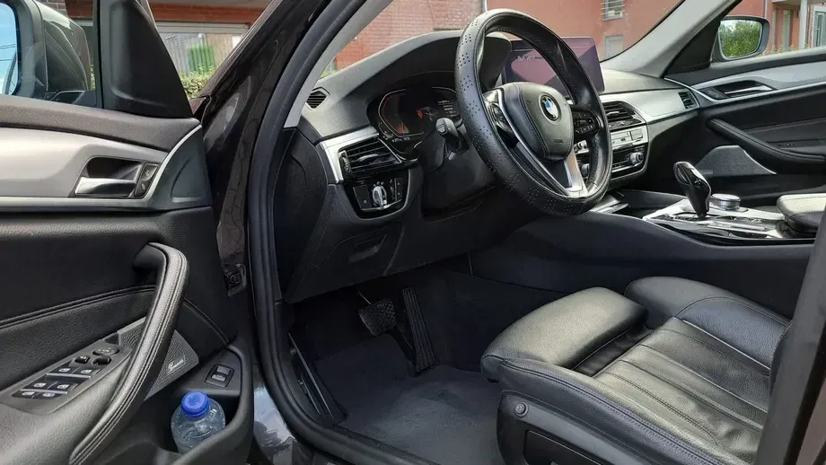 BMW Seria 5 G30/G31 520d xDrive AT MHEV — imagine 5