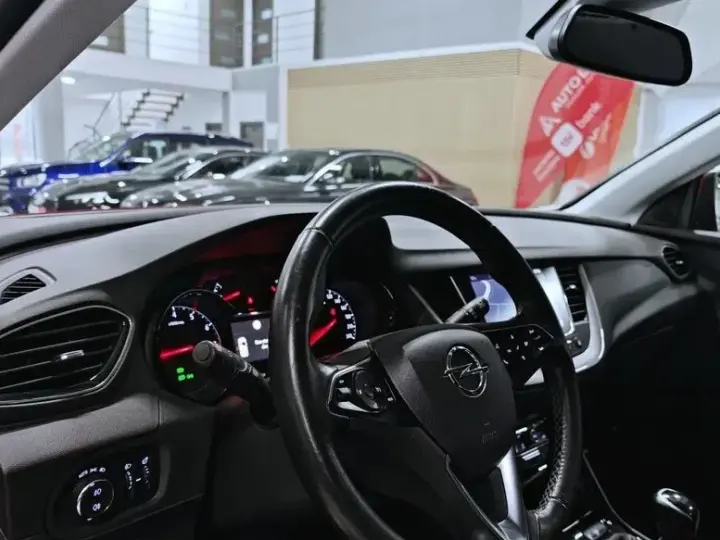 Opel Grandland X 1.2 Turbo START/STOP Selection