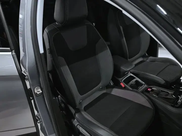 Opel Grandland X 1.2 Turbo START/STOP Selection