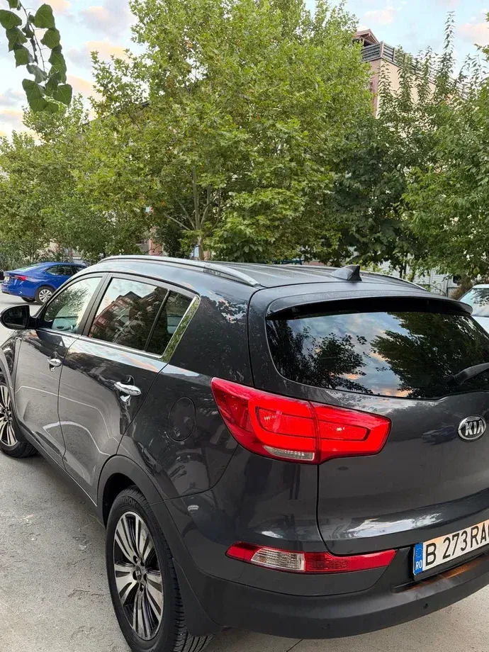 Kia Sportage III 2.0 DSL HP 6AT 4x4 Style — imagine 5