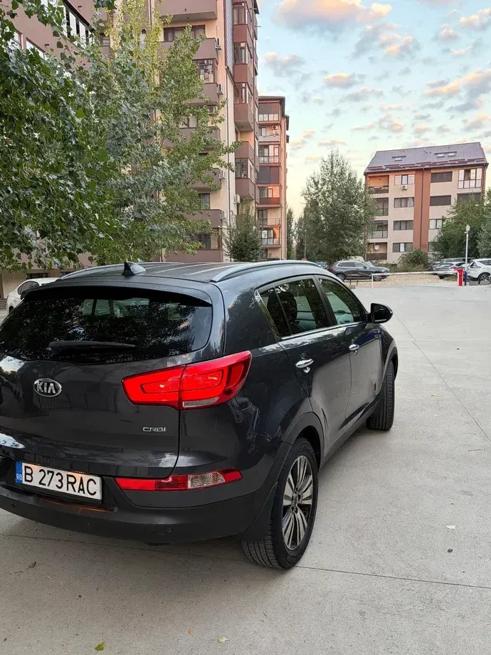 Kia Sportage III 2.0 DSL HP 6AT 4x4 Style — imagine 3