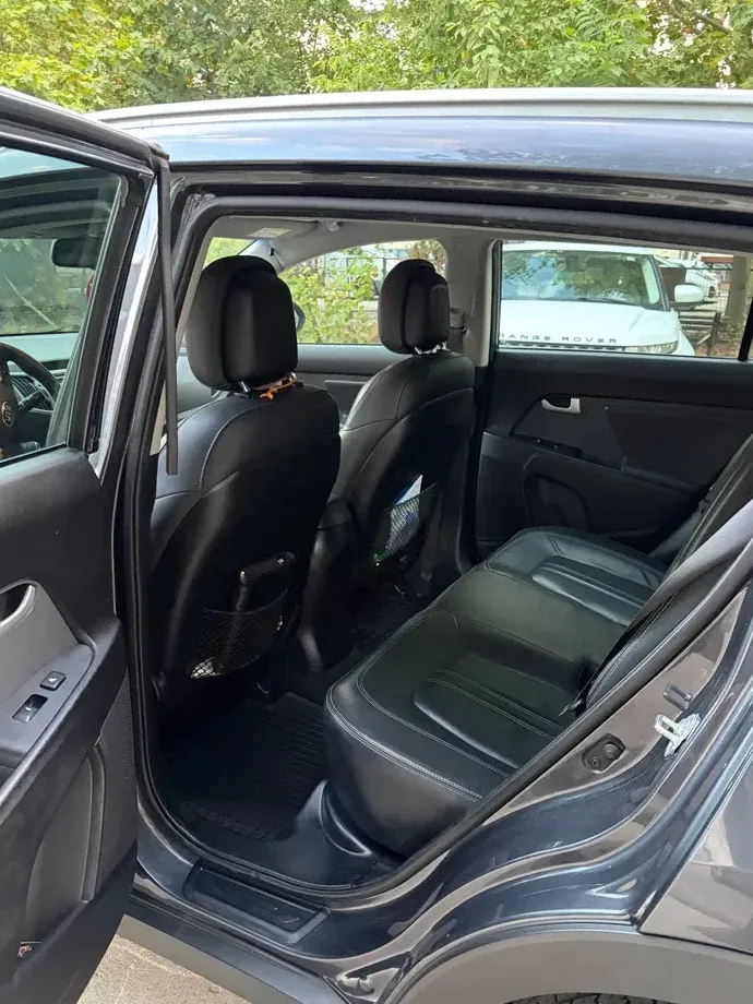 Kia Sportage III 2.0 DSL HP 6AT 4x4 Style — imagine 7