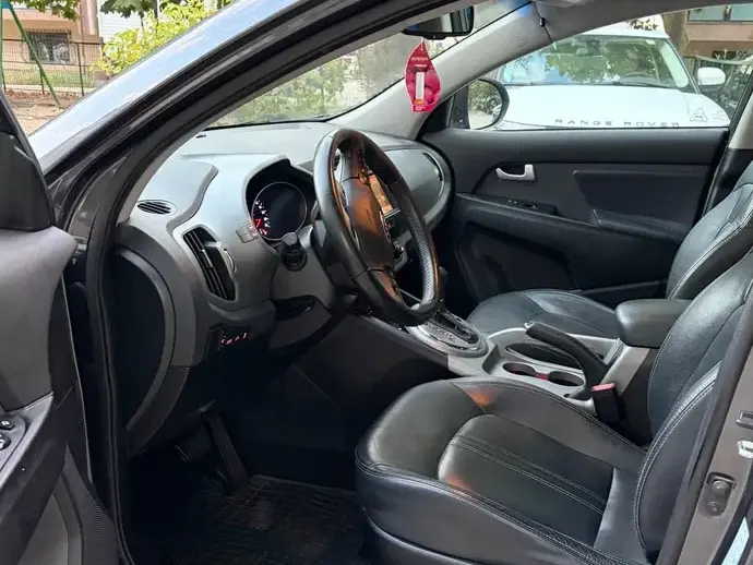 Kia Sportage III 2.0 DSL HP 6AT 4x4 Style