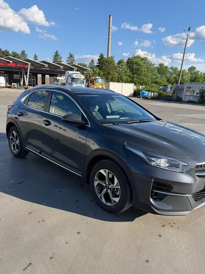 Kia XCeed 1.6 GDI 6DCT PHEV Vision — imagine 2