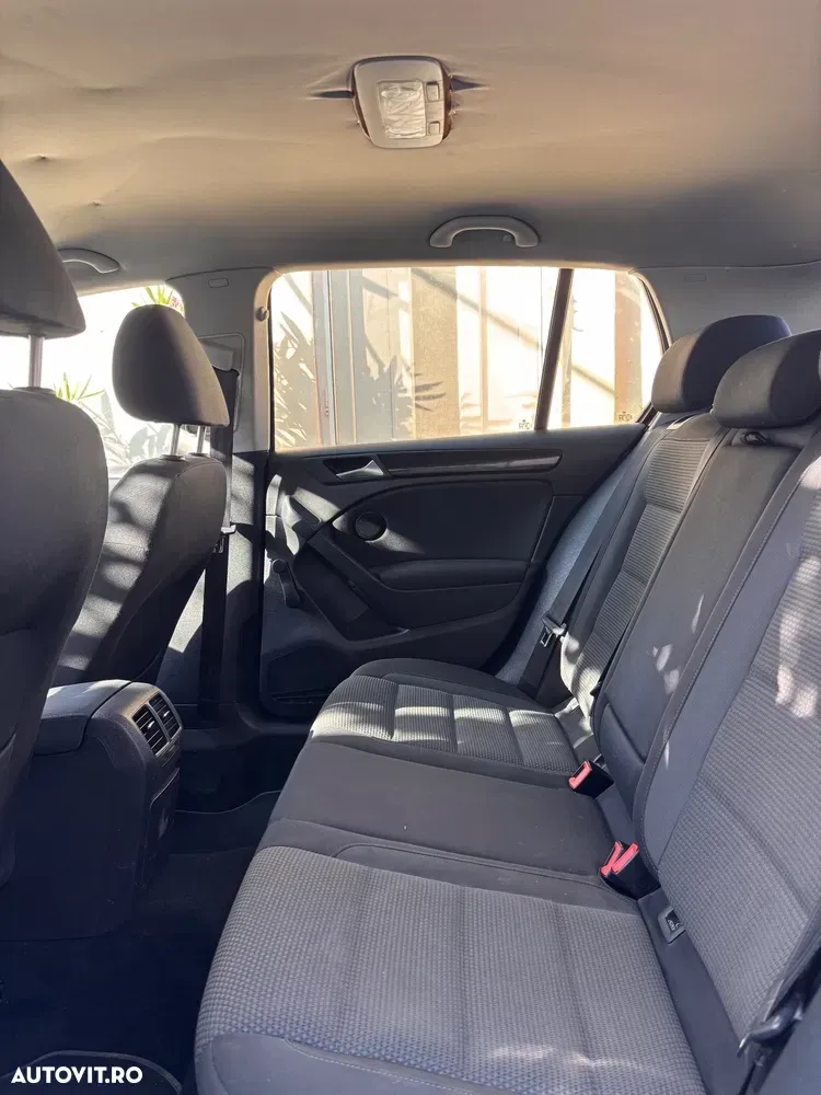 Volkswagen Golf — imagine 5