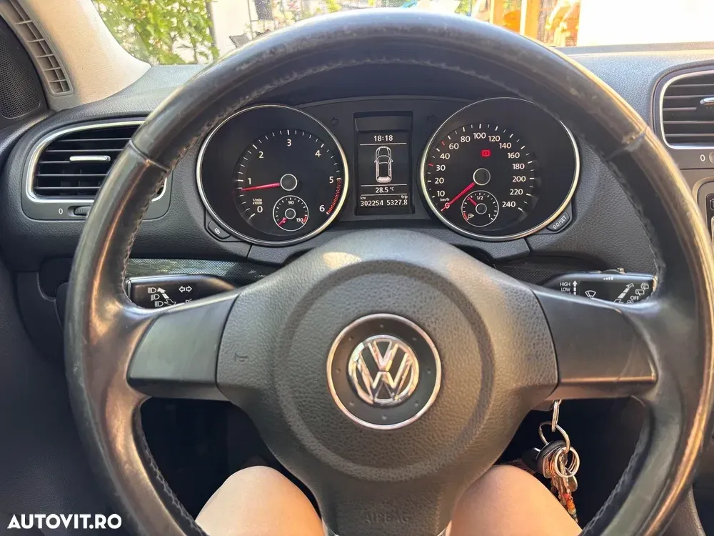 Volkswagen Golf — imagine 6