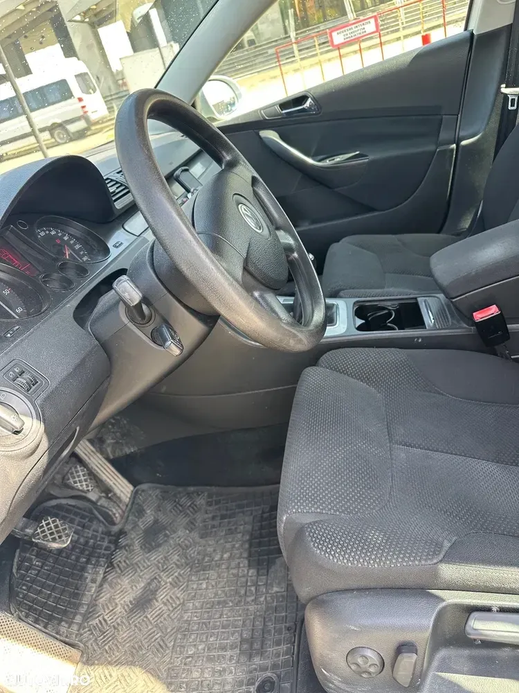Volkswagen Passat 2.0 TDI DPF Comfortline — imagine 6