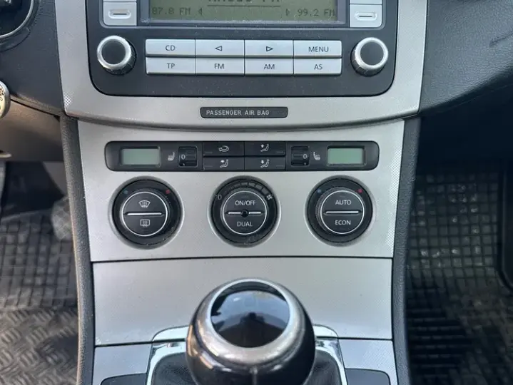 Volkswagen Passat 2.0 TDI DPF Comfortline