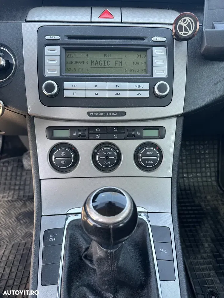 Volkswagen Passat 2.0 TDI DPF Comfortline — imagine 2