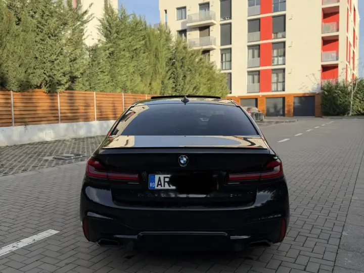 BMW Seria 5 G30 520D M-Pachet