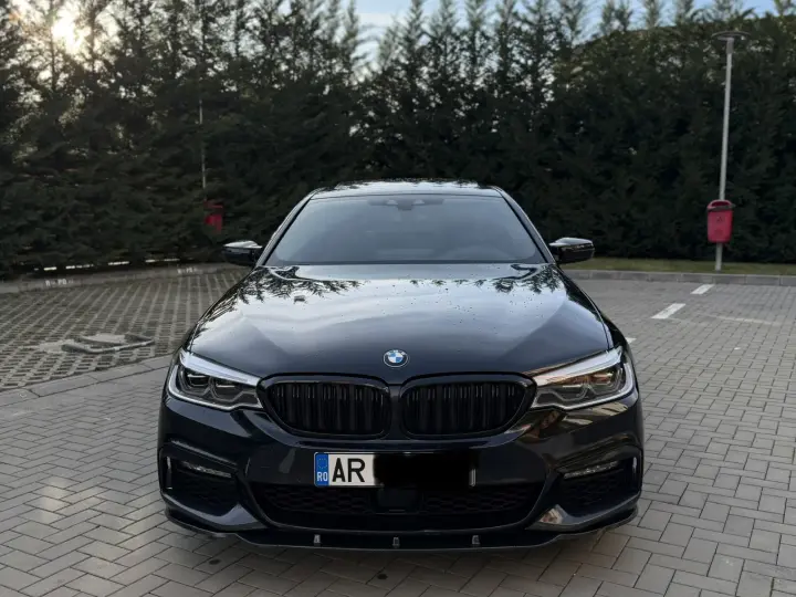 BMW Seria 5 G30 520D M-Pachet