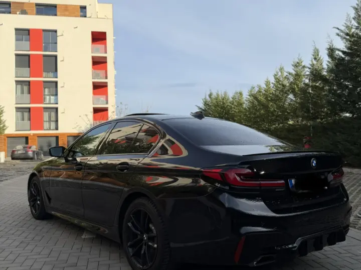 BMW Seria 5 G30 520D M-Pachet