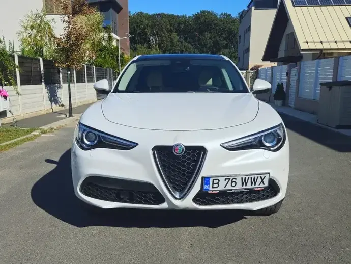 Alfa Romeo Stelvio 2.0 Turbo AWD AT8 Super
