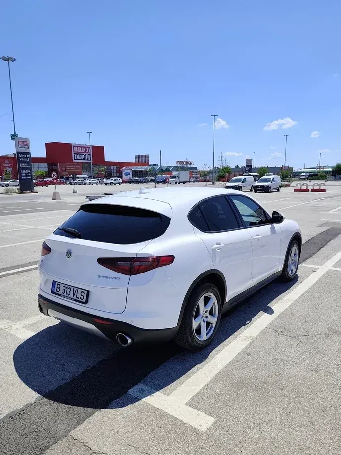 Alfa Romeo Stelvio — imagine 4