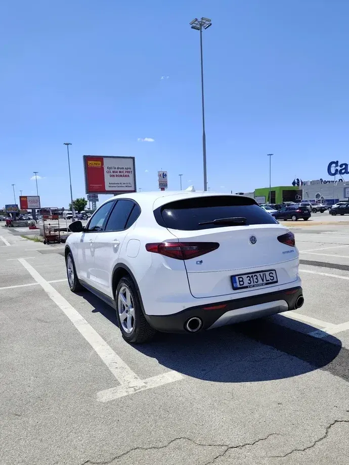 Alfa Romeo Stelvio — imagine 3