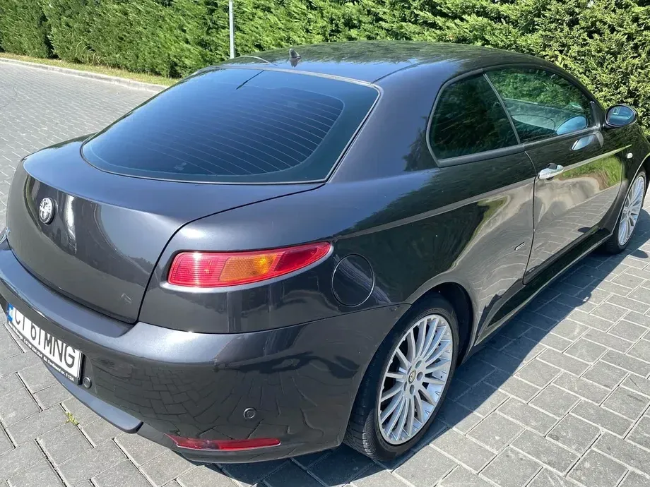 Alfa Romeo GT — imagine 2