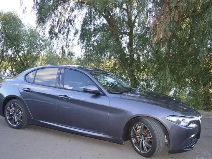 Alfa Romeo Giulia 2.0 Turbo 16V AT8 Veloce