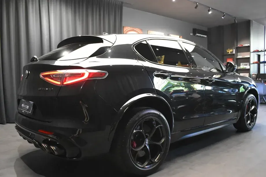 Alfa Romeo Stelvio 2.9 V6 Turbo AWD AT8 Quadrifoglio — imagine 5
