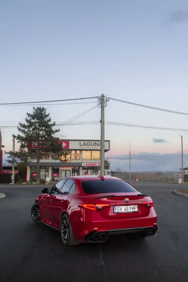 Alfa Romeo Giulia 2.9 Turbo RWD AT8 Quadrifoglio — imagine 3