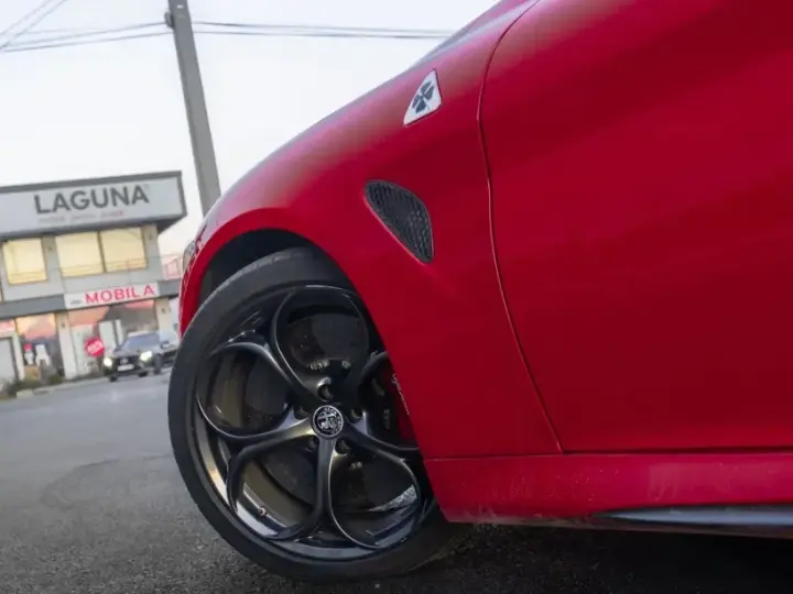 Alfa Romeo Giulia 2.9 Turbo RWD AT8 Quadrifoglio