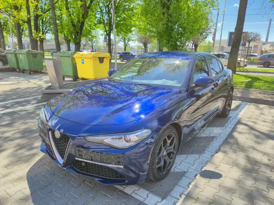 Alfa Romeo Giulia 2.0 Turbo RWD AT8 Super — imagine 3