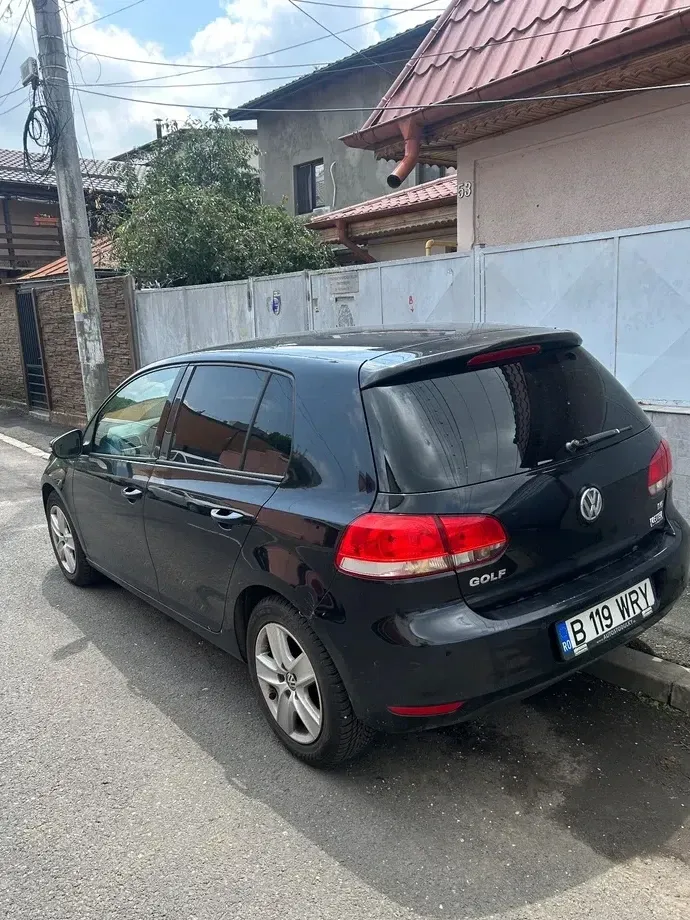 Volkswagen Golf 1.6 FSI Comfortline — imagine 2