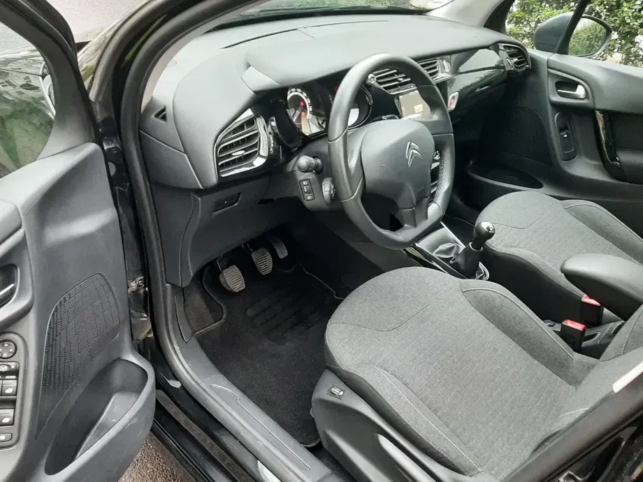 Citroën C3 Pure Tech 82 Exclusive — imagine 6