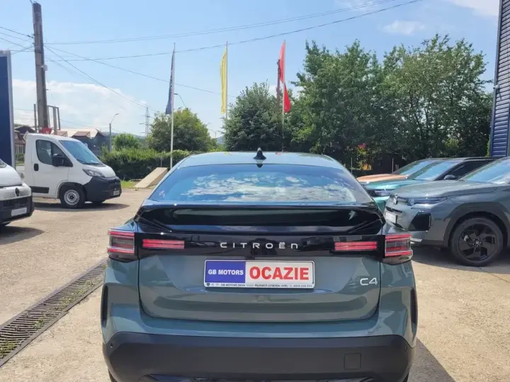 Citroën C4 1.2 eDCT6 MHEV PLUS