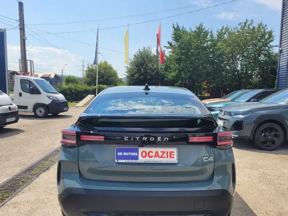 Citroën C4 1.2 eDCT6 MHEV PLUS — imagine 3
