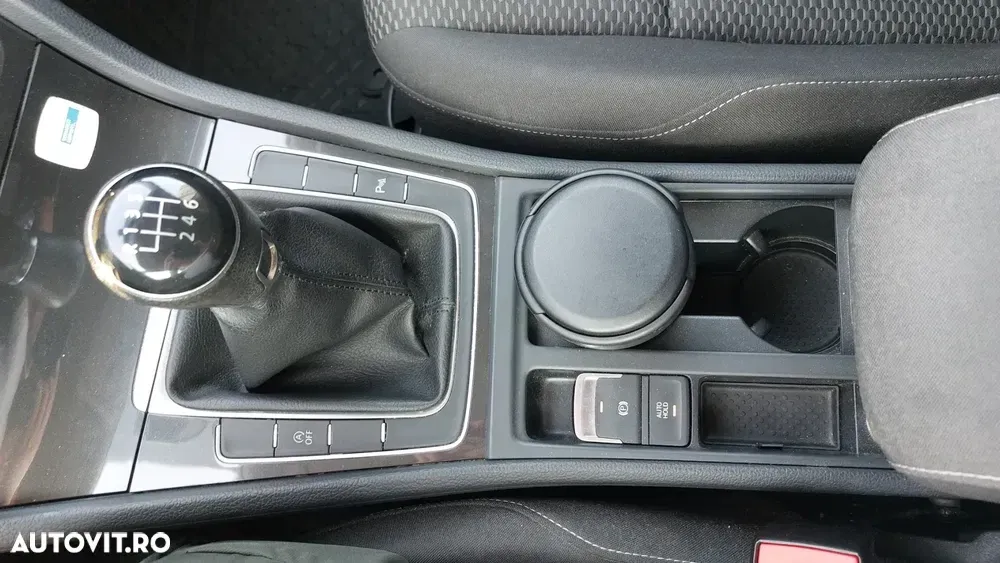 Volkswagen Golf — imagine 6