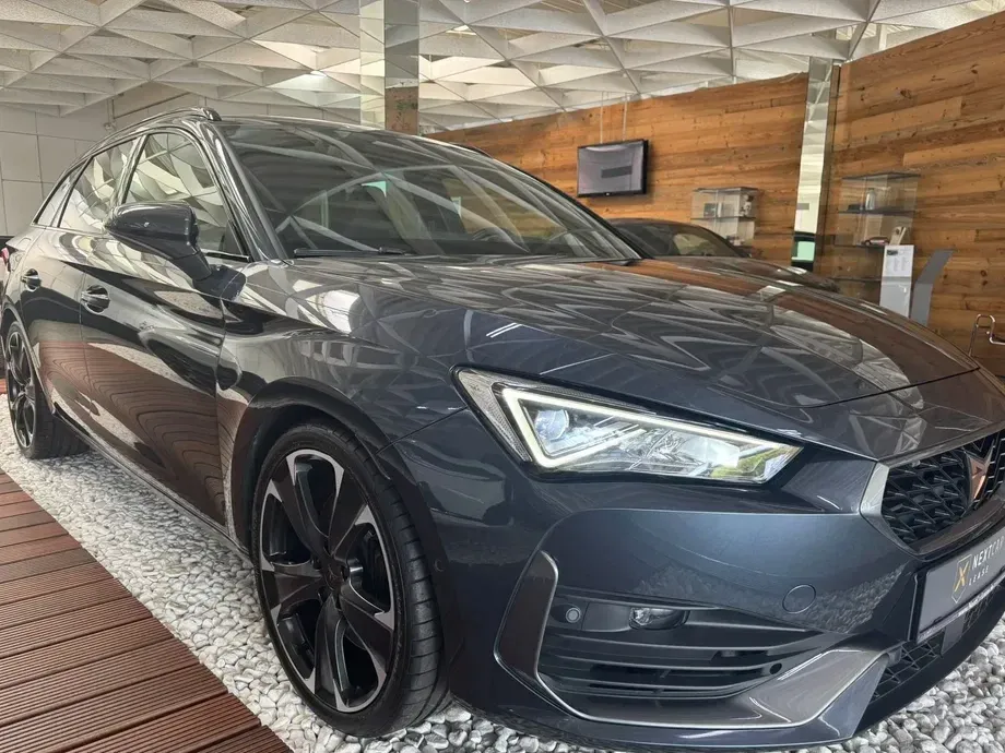 Cupra Leon 2.0 TSI 4Drive DSG VZ — imagine 3