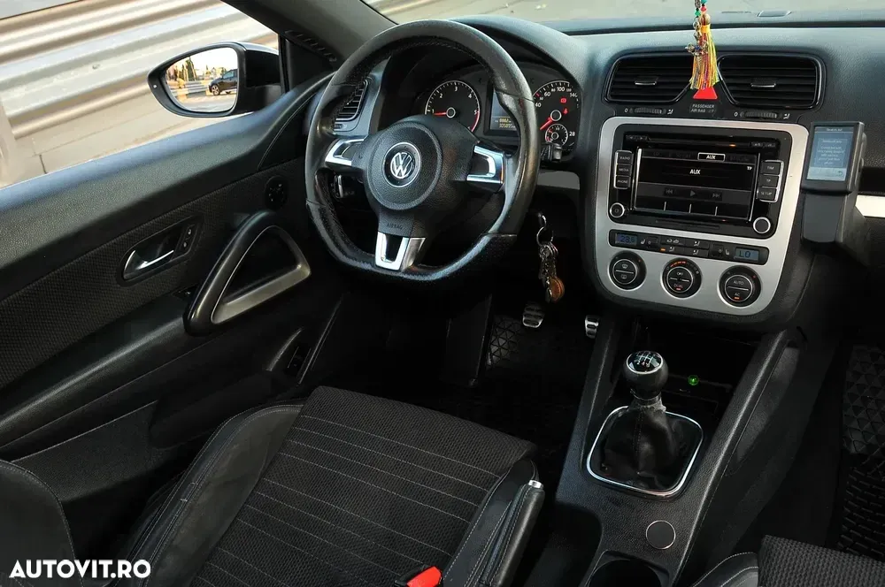 Volkswagen Scirocco 2.0 TDI Blue Motion Technologie Edition — imagine 4