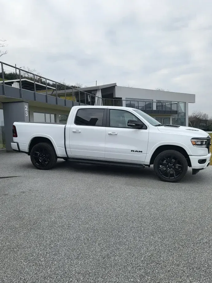 Dodge RAM — imagine 3