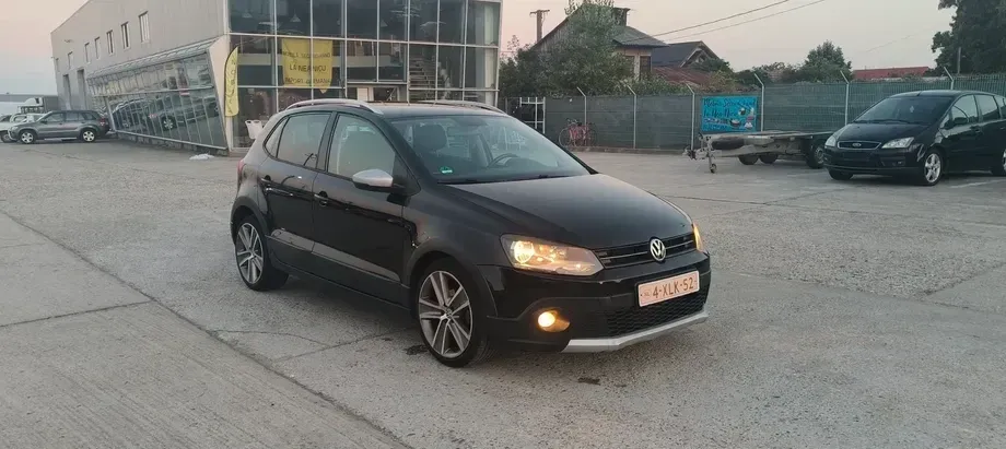 Volkswagen Polo 1.2 Comfortline — imagine 2