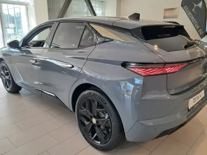 DS Automobiles DS 4 Crossback