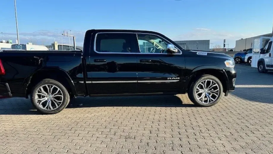 Dodge RAM — imagine 3