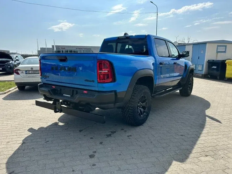 Dodge RAM — imagine 5