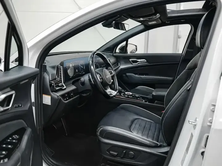 Kia Sportage V 1.6 T-GDI PHEV 6AT 4x4 GT Line