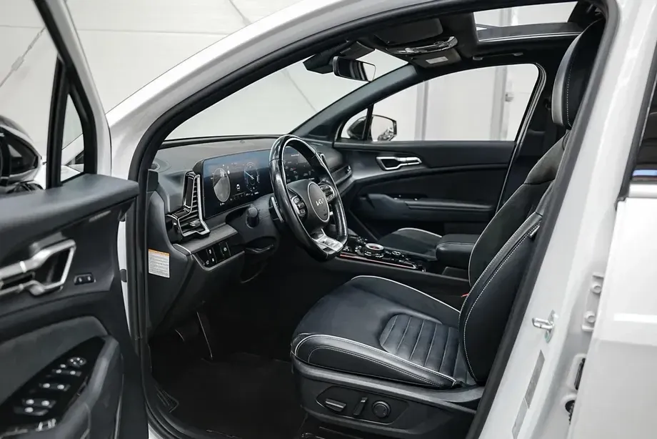 Kia Sportage V 1.6 T-GDI PHEV 6AT 4x4 GT Line — imagine 6