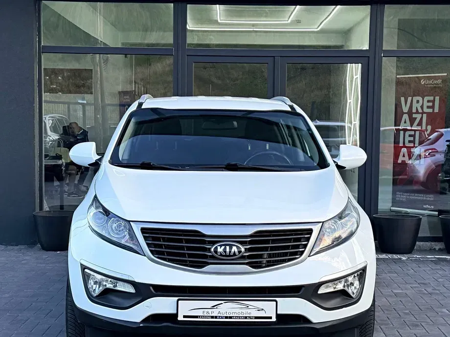 Kia Sportage 1.7 CRDI 2WD Attract — imagine 2