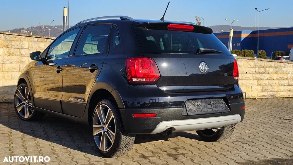 Volkswagen Polo 1.2 TSI DSG Cross — imagine 4