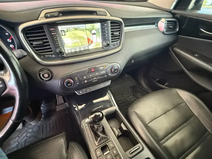 Kia Sorento 2.2 CRDi AWD Aut. Platinum Edition