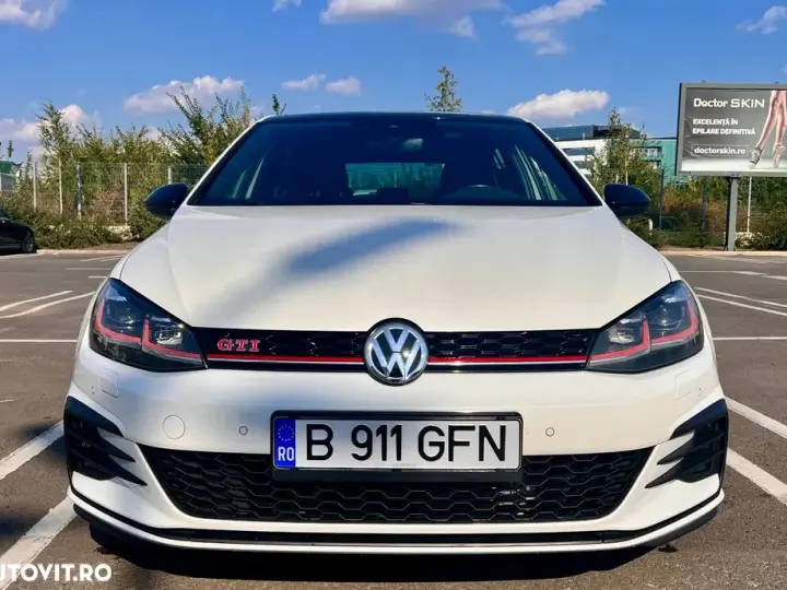 Volkswagen Golf 2.0 TSI DSG GTI
