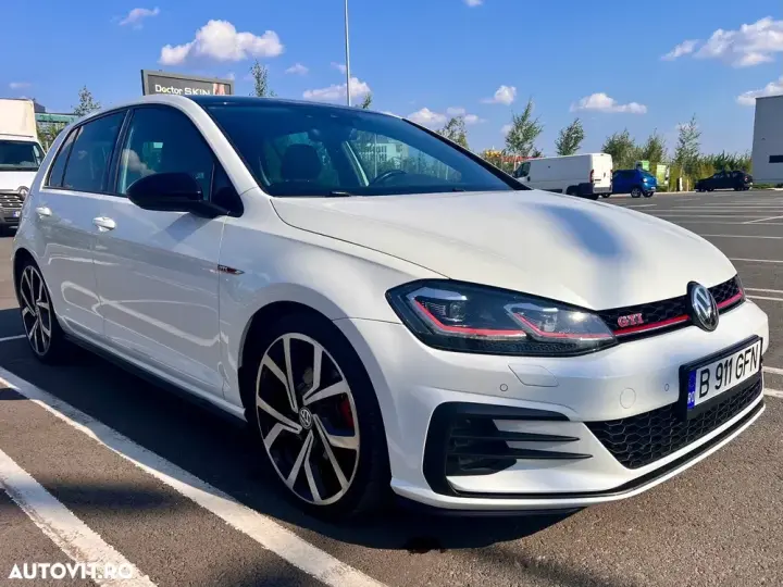 Volkswagen Golf 2.0 TSI DSG GTI